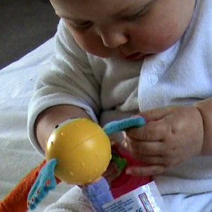 R hand opening and closing 15.jpg