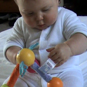 R hand opening and closing 18.jpg