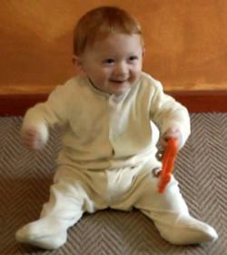 T 11 months rattle_1.jpg