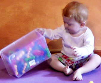 T 12 m tipping toys out of box 5.jpg